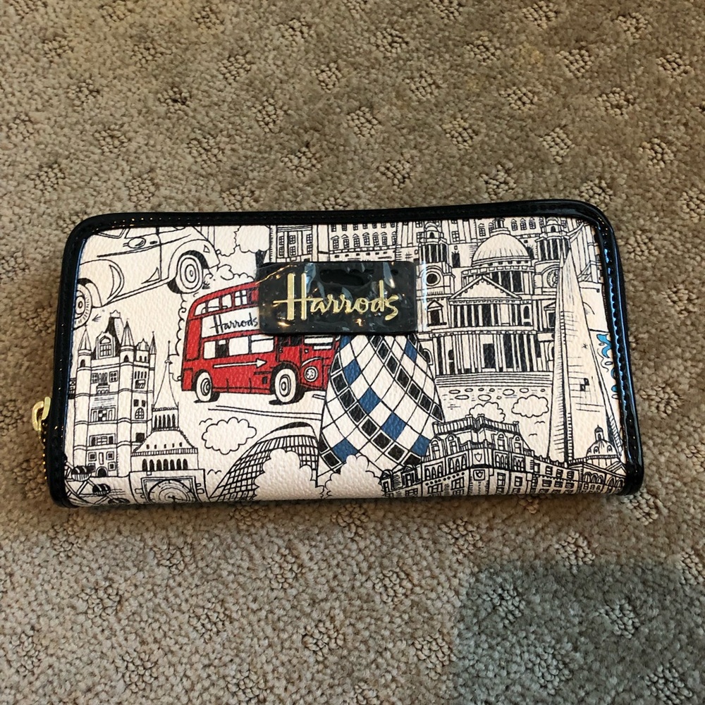 Brand new, never used Harrods wallet.